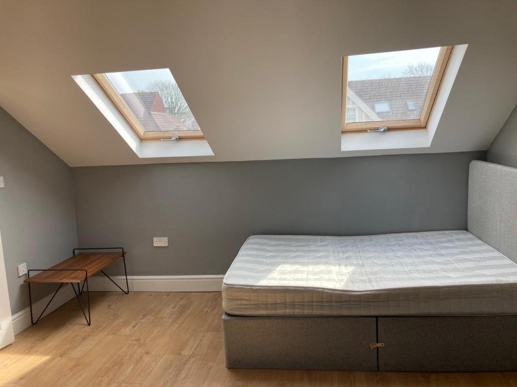لندن 112 Gleneagle Road Rooms المظهر الخارجي الصورة